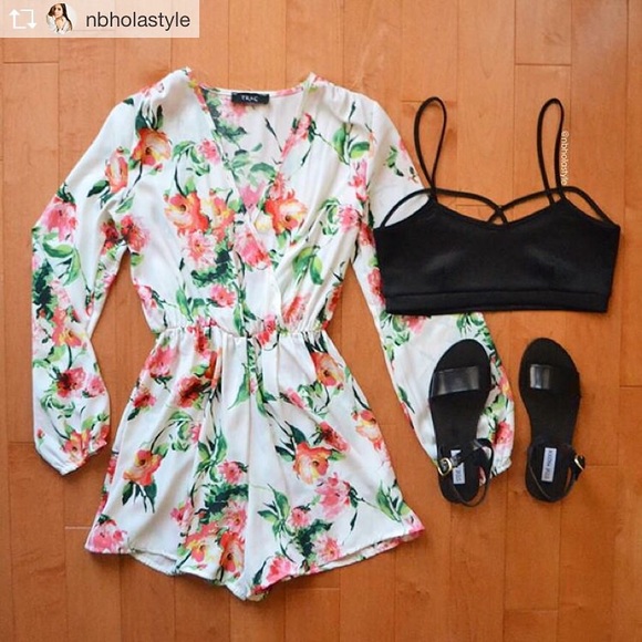 Boutique Pants - Floral V-Neck Romper
