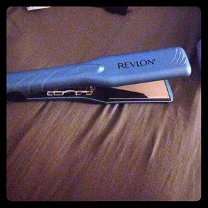 Blue new straightener