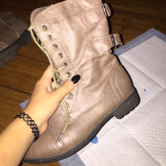 comback boots - Picture 2 of 3