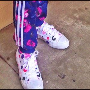 Polka dot converse