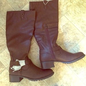 Boots-never worn. New in box