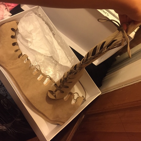 Nude lace up booties - Picture 3 of 3