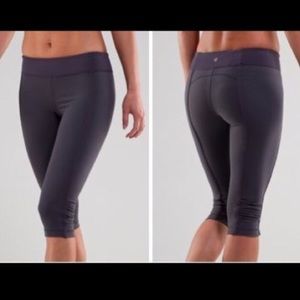 Black denim dignity crop