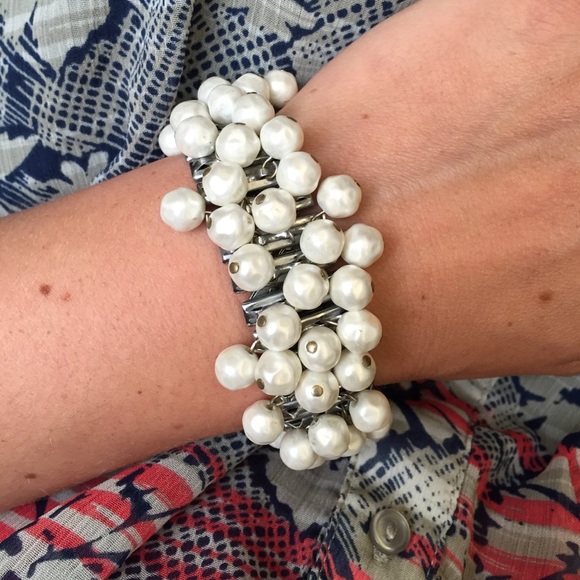 •Pearly Bracelet•