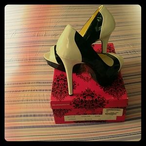 Shoerepublicia Black/White Patent Leather 👠