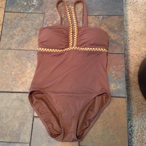 DKNY bathing suit! 🌊