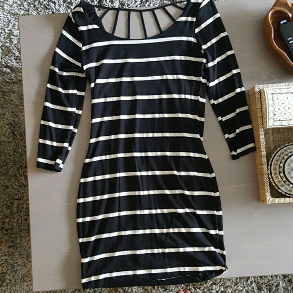 Brand🆕! striped jersey tunic dress with cage back