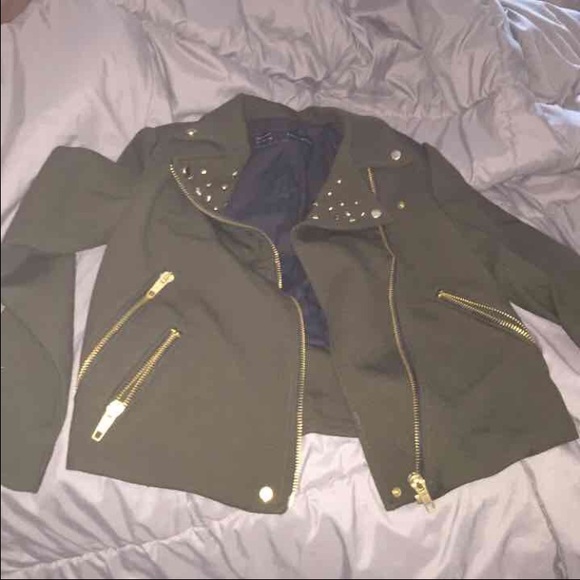 NWT Zara fashion zipper jacket/blazer