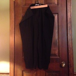 Ladies crop pants