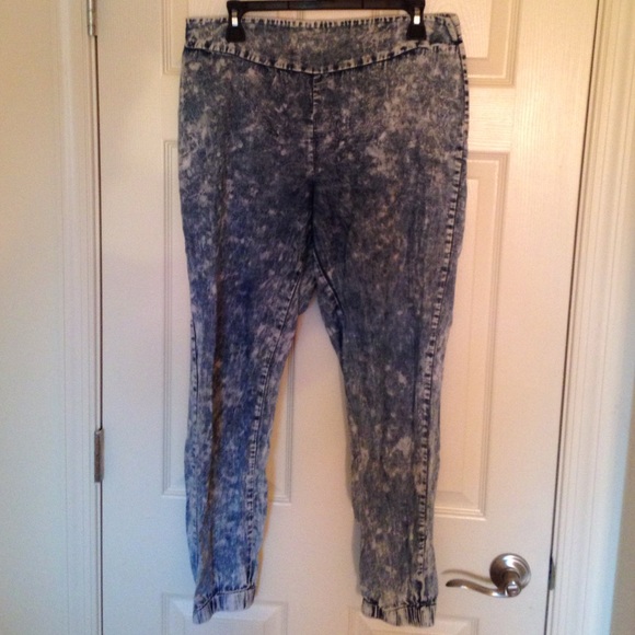 High waisted pants!