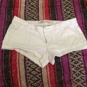 White Hollister shorts