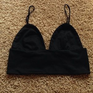 UO black crop top
