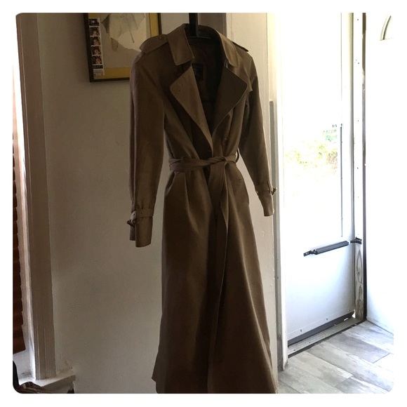 (OBO) Burberry's Trench coat with zipper liner.
