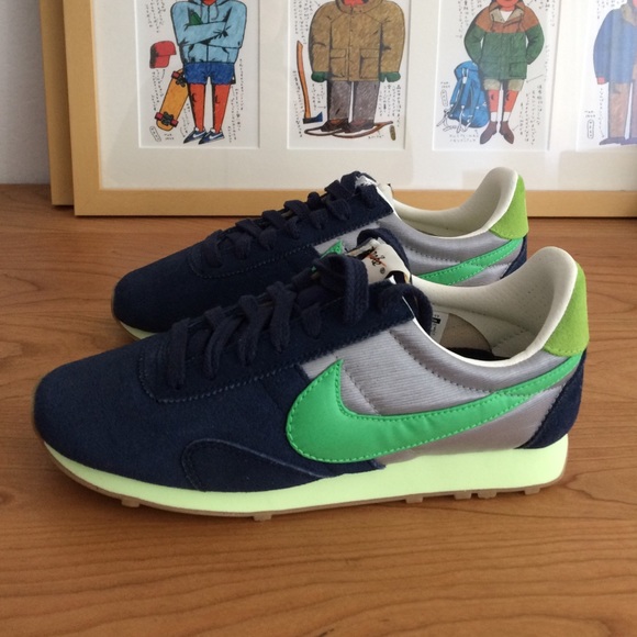 Nike "vintage" trainers size 5.5