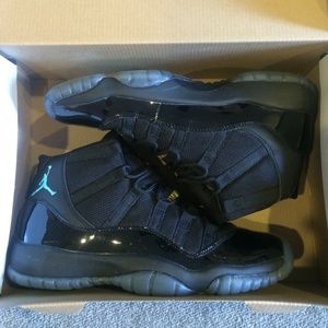 air jordan 11 retro (GS) Gamma blues sz 6.5 youth