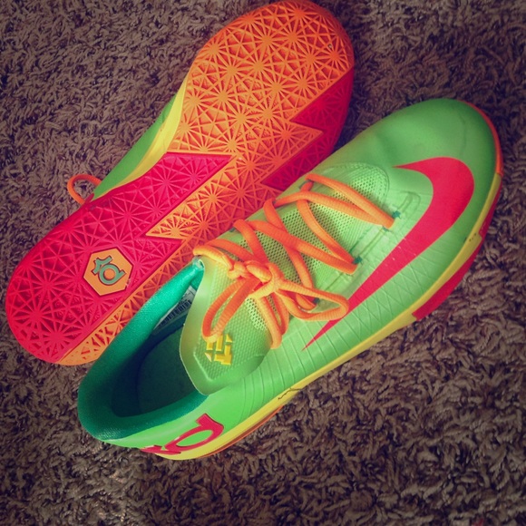 Nike KDs 7y