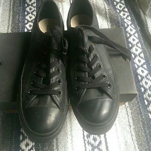 🆕 Leather UNISEX Converse low-tops 7.5