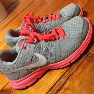 Women's Nike Sneakers 6 1/2