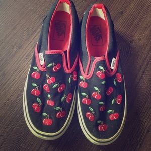Vans cherry print slip on