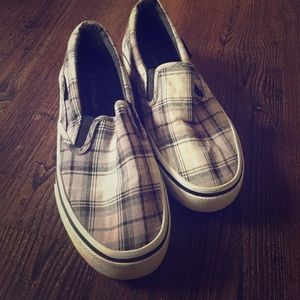 Plaid Airwalk slip ons