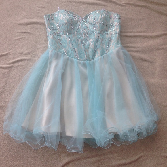 Turquoise lace homecoming dress size 14