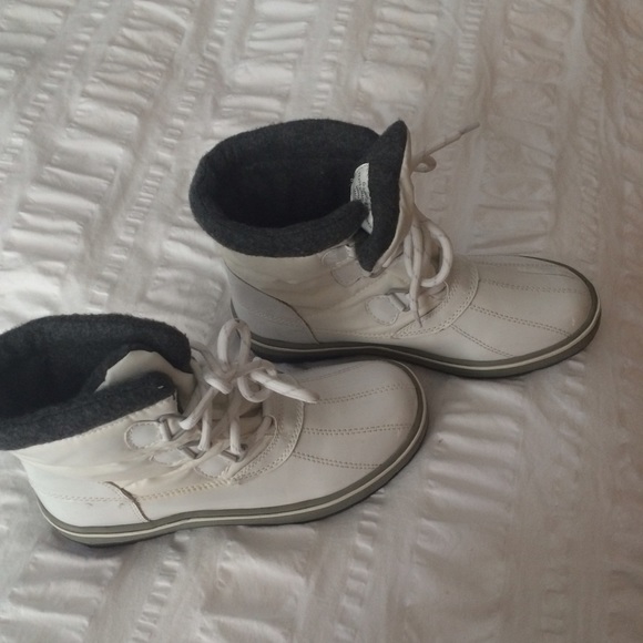 Nine West snow boots