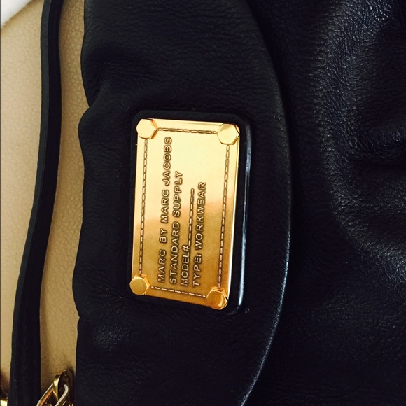 Marc by Marc Jacobs cross body. Classic Q Karlie - Picture 4 of 4