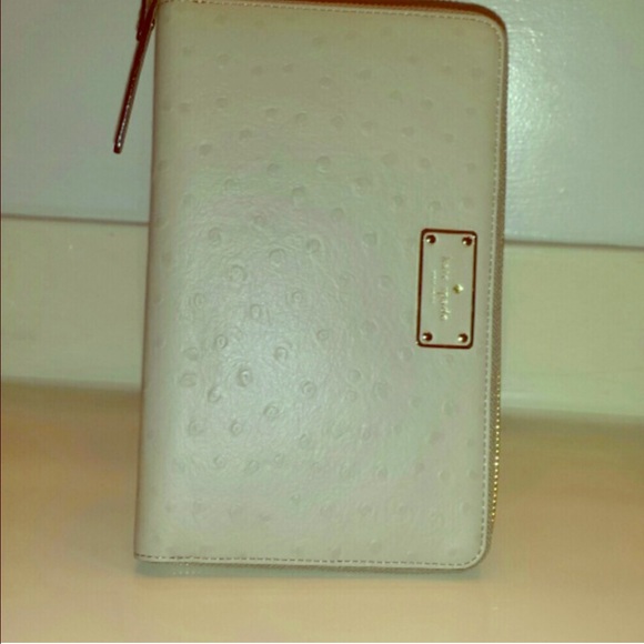 Kate spade large zipper travel wallet
