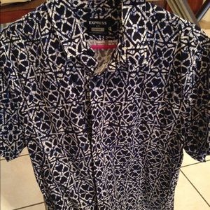 Express button down