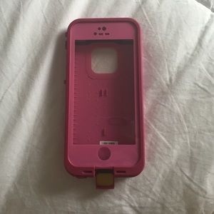 iPhone 5 lifeproof case