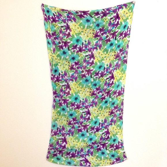 Floral Print Infinity Scarf - Picture 2 of 2