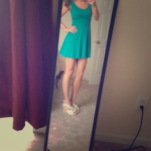 **BUNDLED Emerald Fit and Flare dress!