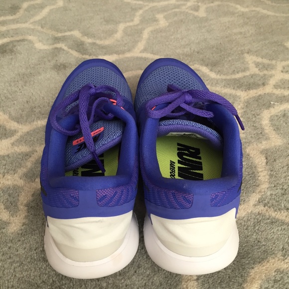 Nike Shoes - Women's Nike Free 5.0, sz 9 Nike Shoes - Women's Nike Free 5.0, sz 9