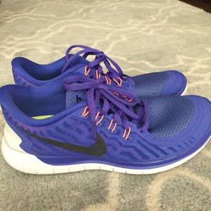 Nike Shoes - Women's Nike Free 5.0, sz 9 Nike Shoes - Women's Nike Free 5.0, sz 9