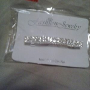 hair clip that i wore once!