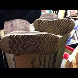 Price drop Ugg Australia Hayden boots