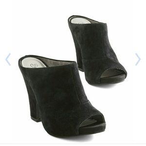 Modcloth Propaganda Booties by Seychelles size 7.5