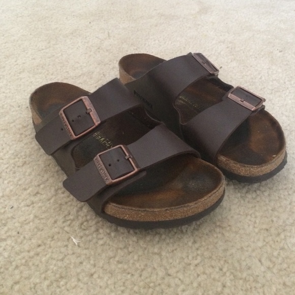 Brown Arizona Birkenstocks!