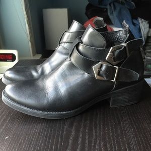 H&M Genuine Leather Cut-out Booties
