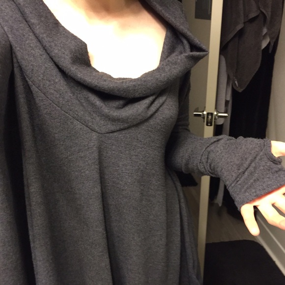 Silence and noise cowl neck fleece - Picture 3 of 4