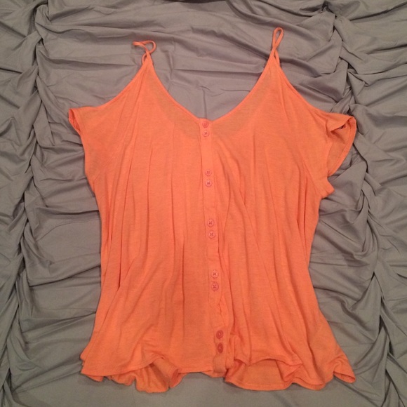 Cute, light orange top from Urban Outfitters - Picture 1 of 2