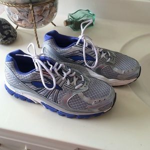 💙REDUCED!💙 Brooks running shoes