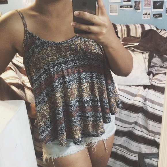 🚨SOLD🚨 STYLES FOR LESS • patterned flows tank