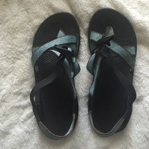 Size 8 women's Chacos