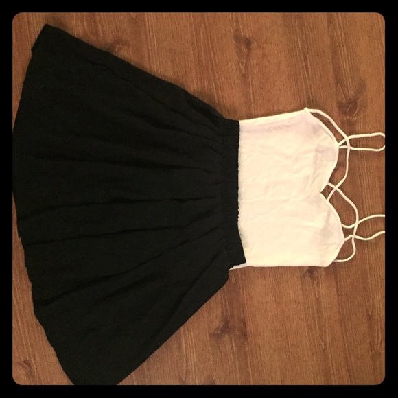 Brandy Melville skirt