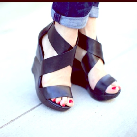 Diane Von Furstenberg Opal wedges