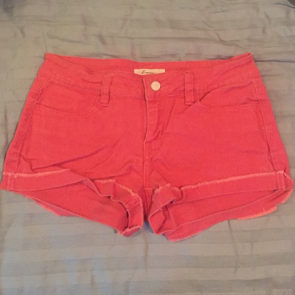 Peach short shorts