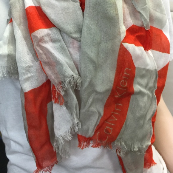 Fashion scarf