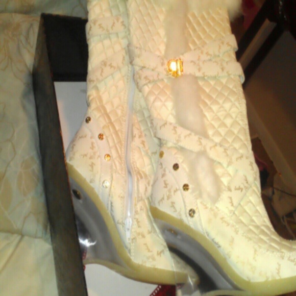 Boots hold for @maebabya2