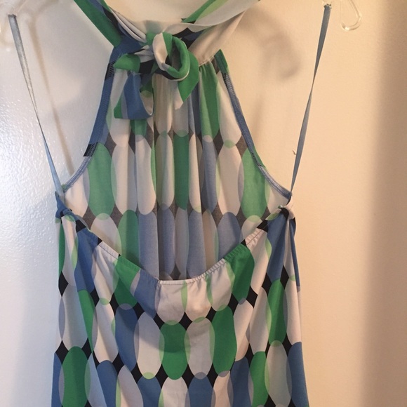 High-neck Halter Top - Picture 4 of 4